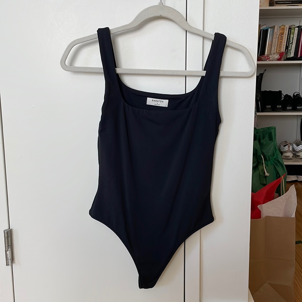 Babaton Aritzia Contour Tank Bodysuit, Black Size Small